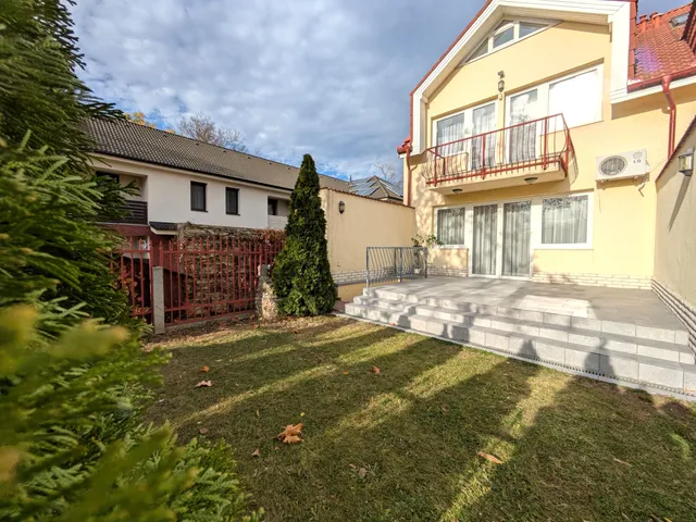 Eladó ház Debrecen, Nagyerdőalja 210 nm