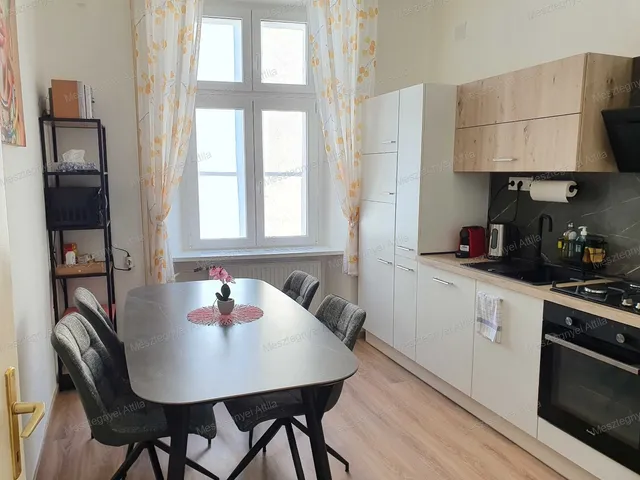 Kiadó lakás Sopron, Belváros 84 nm