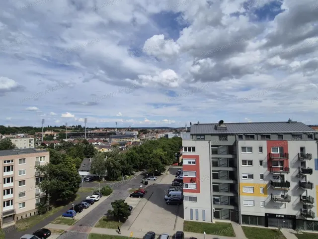 Eladó lakás Sopron, Jereván-lakótelep 55 nm