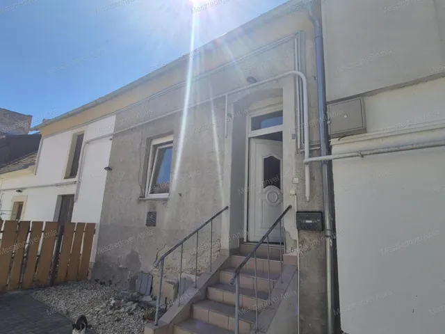 Eladó lakás Sopron, Belváros 25 nm
