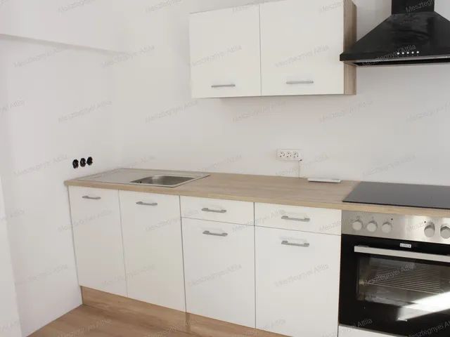 Kiadó lakás Sopron, Belváros külső 50 nm