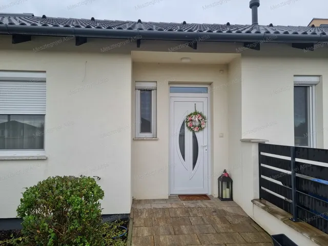 Eladó ház Levél 80 nm