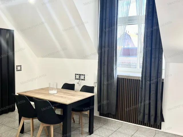 Eladó lakás Sopron, Belváros 55 nm