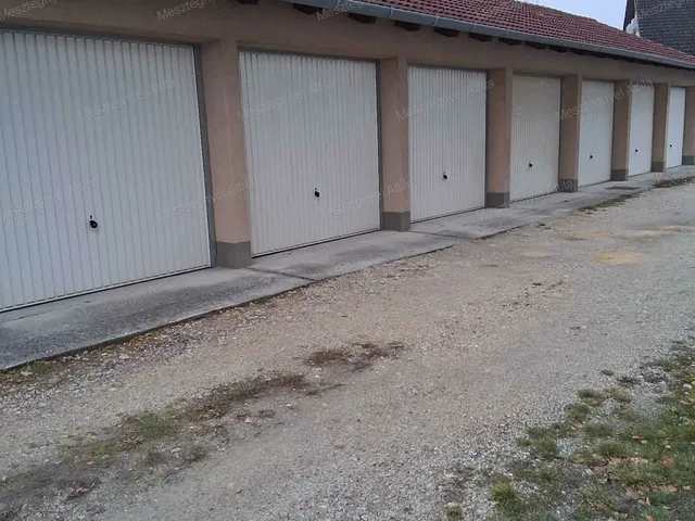 Eladó garázs Sopron 18 nm
