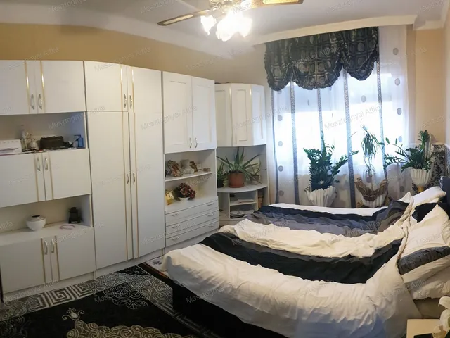 Eladó ház Sopron, Kőszegi 200 nm