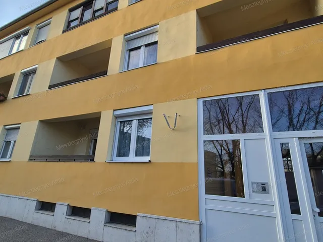 Kiadó lakás Sopron, Belváros külső 60 nm