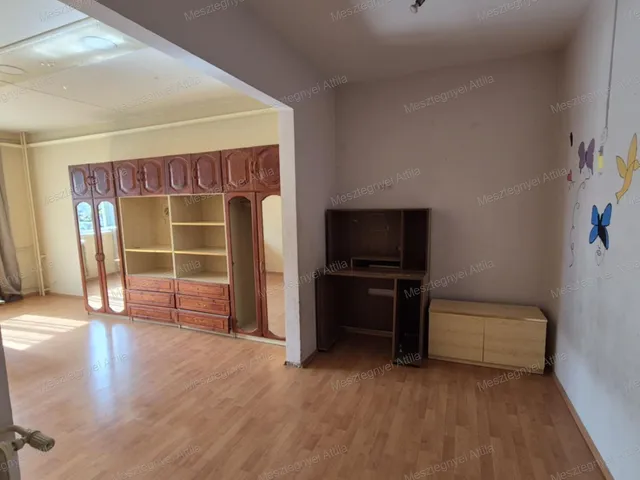 Eladó lakás Sopron, Jereván-lakótelep 65 nm