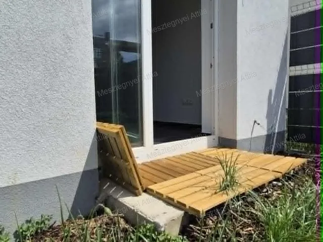 Eladó lakás Sopron, Belváros külső 30 nm