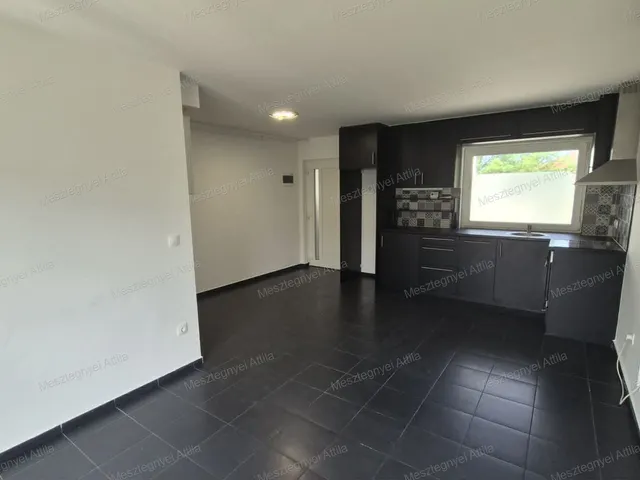 Eladó lakás Sopron, Belváros külső 30 nm