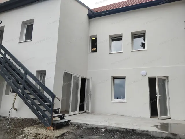 Eladó lakás Sopron, Belváros külső 57 nm