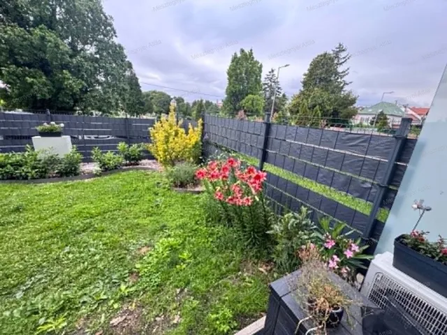 Eladó lakás Sopron, Ravazd utcai lakótelep 37 nm