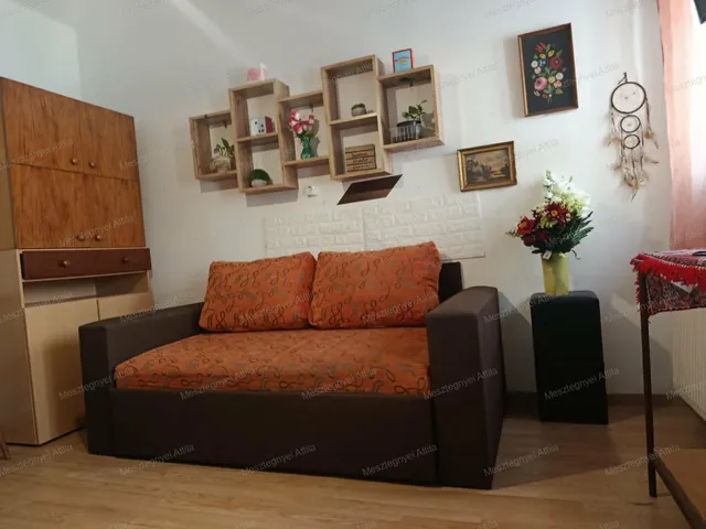 Kiadó lakás Sopron, Belváros külső 20 nm