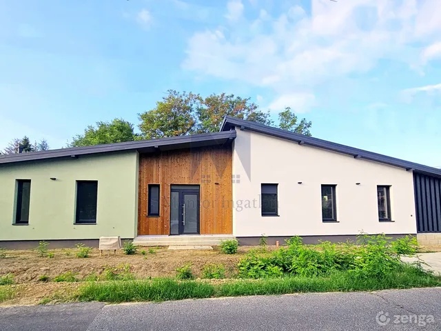 Eladó ház Győrújbarát 163 nm
