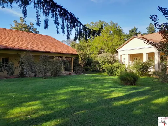 Eladó ház Pécsvárad 618 nm