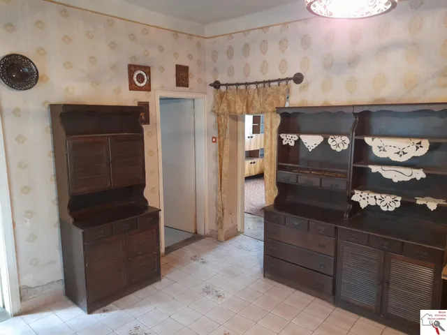 Eladó ház Pécs, Ürög, Eladó egyszintes családi ház garázzsal Pécsett, Ürögben 85 nm