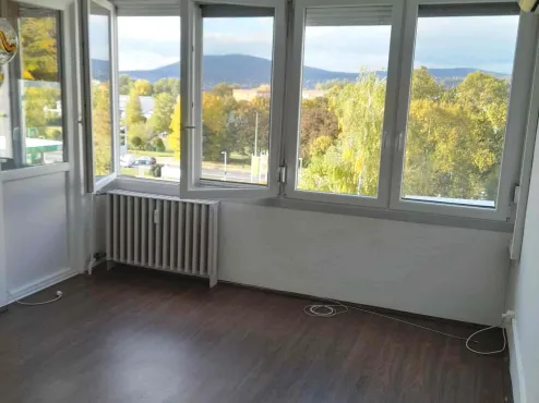 Eladó lakás Pécs, Kertváros, Eladó 4/3 emeleti másfél szobás, erkélyes lakás Pécsett a Lahti utcában 50 nm