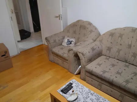 Eladó lakás Pécs, Kertváros, Eladó 4/2 emeleti, 2,5 szobás, erkélyes panel lakás Pécsett a Melinda utcában 59 nm