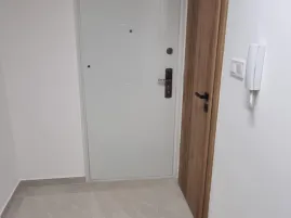 Eladó lakás Pécs, Uránváros, Eladó 4/1 emeleti 3 szobás, 3 erkélyes full felújított lakás Pécsett Uránvárosban 59 nm