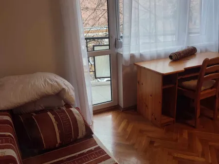 Kiadó lakás Pécs, Belváros, Kiadó nappali + 2 hálós, 2 erkélyes lakás Pécsett a Szent István téren 82 nm