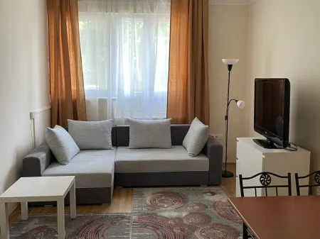 Kiadó lakás Pécs, Uránváros 40 nm