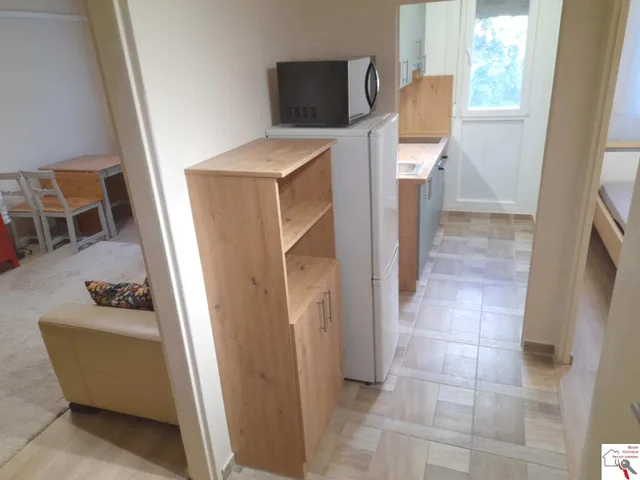 Kiadó lakás Pécs, Egyetemváros 36 nm