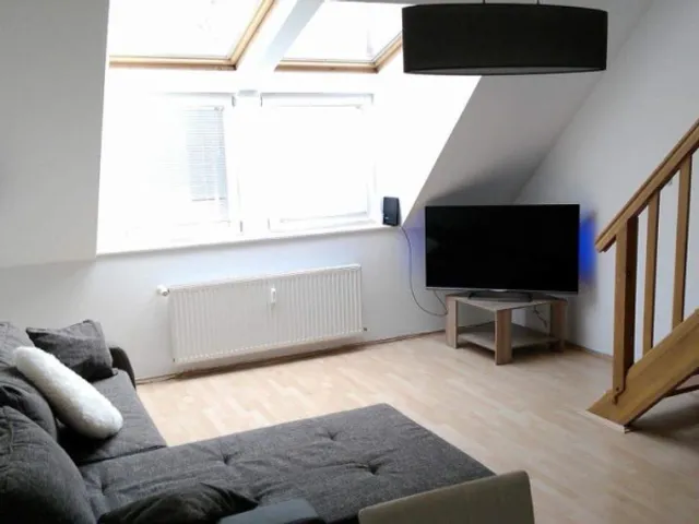 Kiadó lakás Pécs, Belváros, Kiadó 2 emeleti, nappali + 2 hálós újszerű lakás Pécsett, a Kisfaludy utcában 69 nm