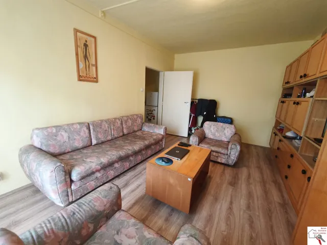 Eladó lakás Pécs, Eladó 10/1 emeleti, 2 szobás, klímás panellakás Pécsett a Budai Vámnál 47 nm