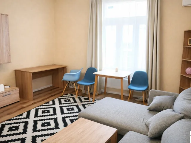 Eladó lakás Pécs, Belváros, Eladó felújított 1. emeleti tégla lakás Pécsett a belvárosban 44 nm