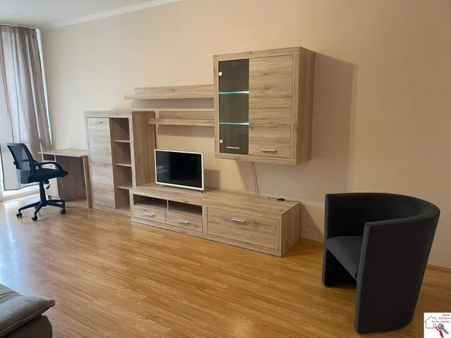 Kiadó lakás Pécs, Egyetemváros 54 nm