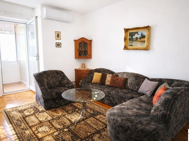 Kiadó lakás Pécs, Belváros 102 nm