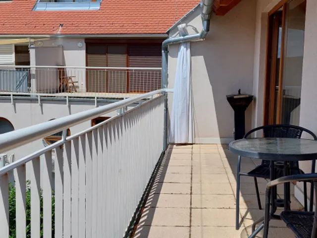 Kiadó lakás Pécs, Belváros 82 nm