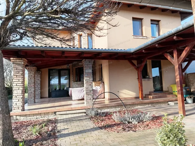 Eladó ház Ordacsehi 125 nm