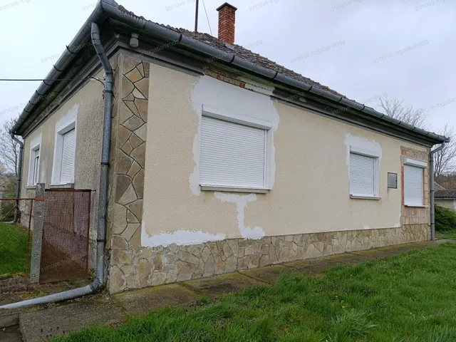 Eladó ház Nikla 110 nm