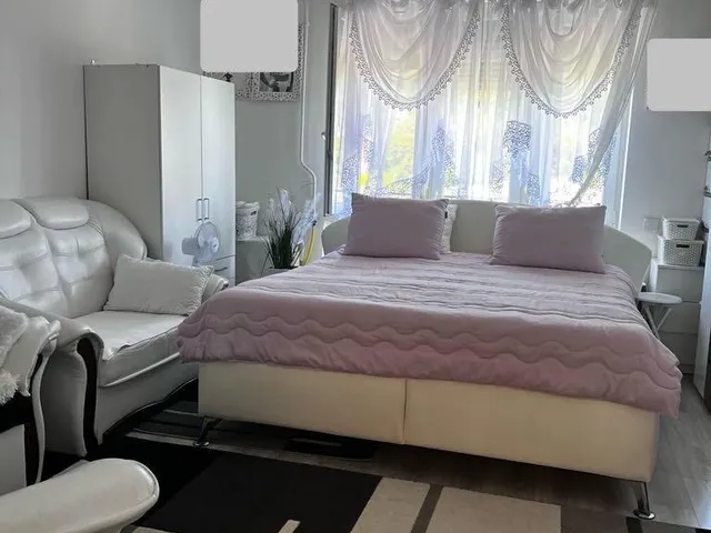 Eladó lakás Salgótarján, Vásártér 38 nm