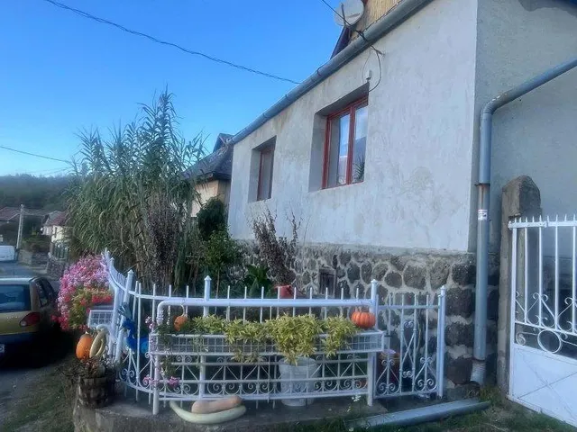 Eladó ház Salgótarján, Rónafalu 194 nm