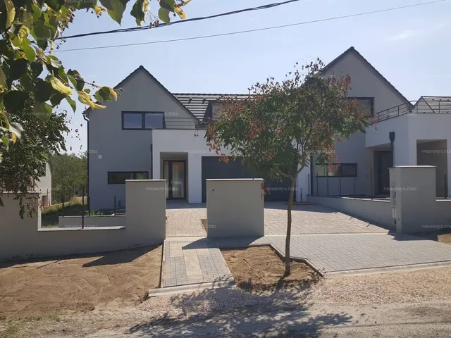 Eladó ház Dunavarsány 225 nm