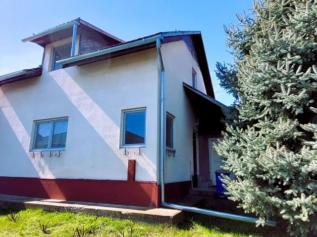 Eladó ház Áporka 160 nm
