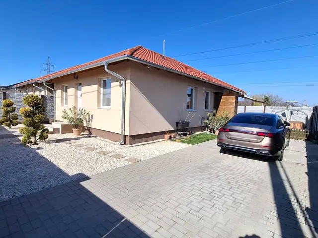 Eladó ház Taksony 90 nm