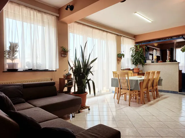 Eladó ház Budapest XX. kerület 266 nm