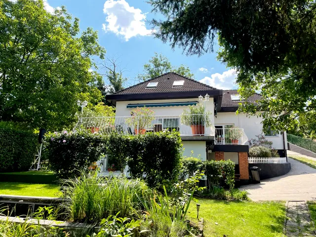 Kiadó ház Taksony 240 nm