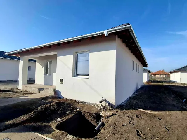 Eladó ház Kiskunlacháza 90 nm
