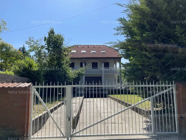 Eladó ház Szigethalom 260 nm