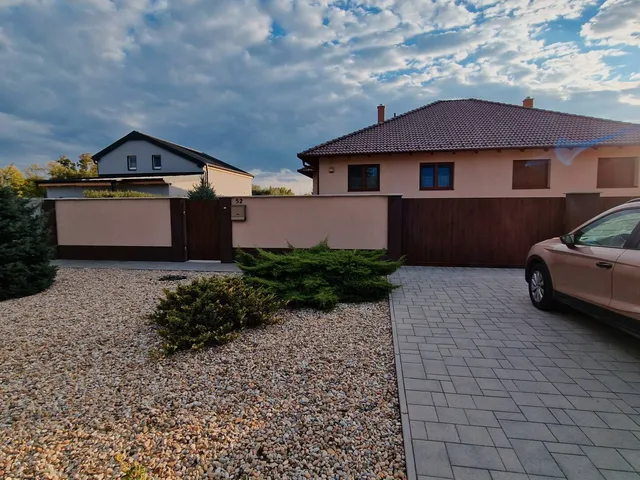 Eladó ház Szigetcsép 154 nm