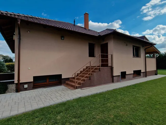 Eladó ház Szigetcsép 154 nm