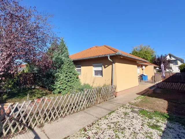 Eladó ház Szigethalom 75 nm