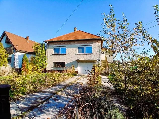 Eladó ház Tököl 196 nm