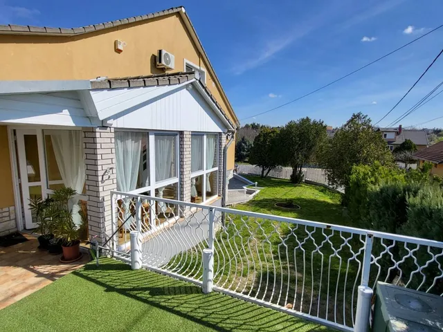 Eladó ház Kulcs 150 nm