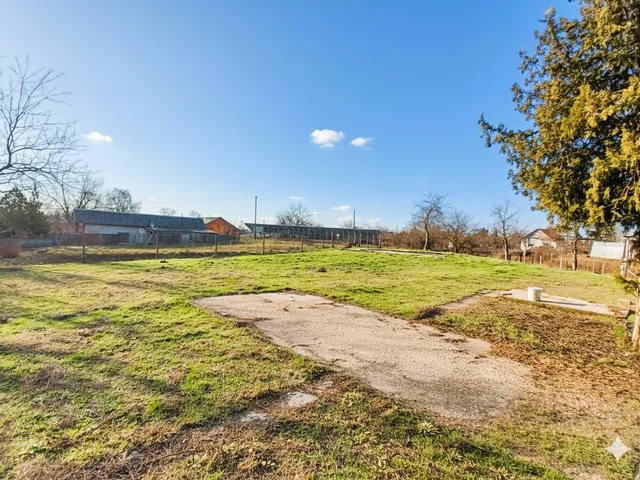 Eladó telek Taksony 2550 nm