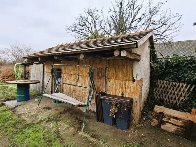 Eladó ház Áporka 74 nm