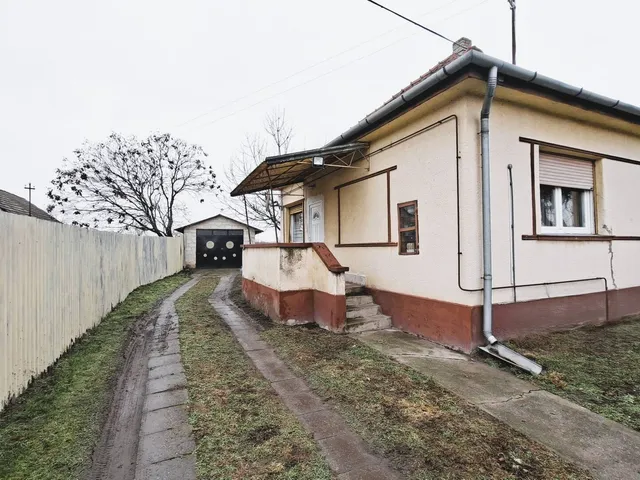 Eladó ház Áporka 74 nm